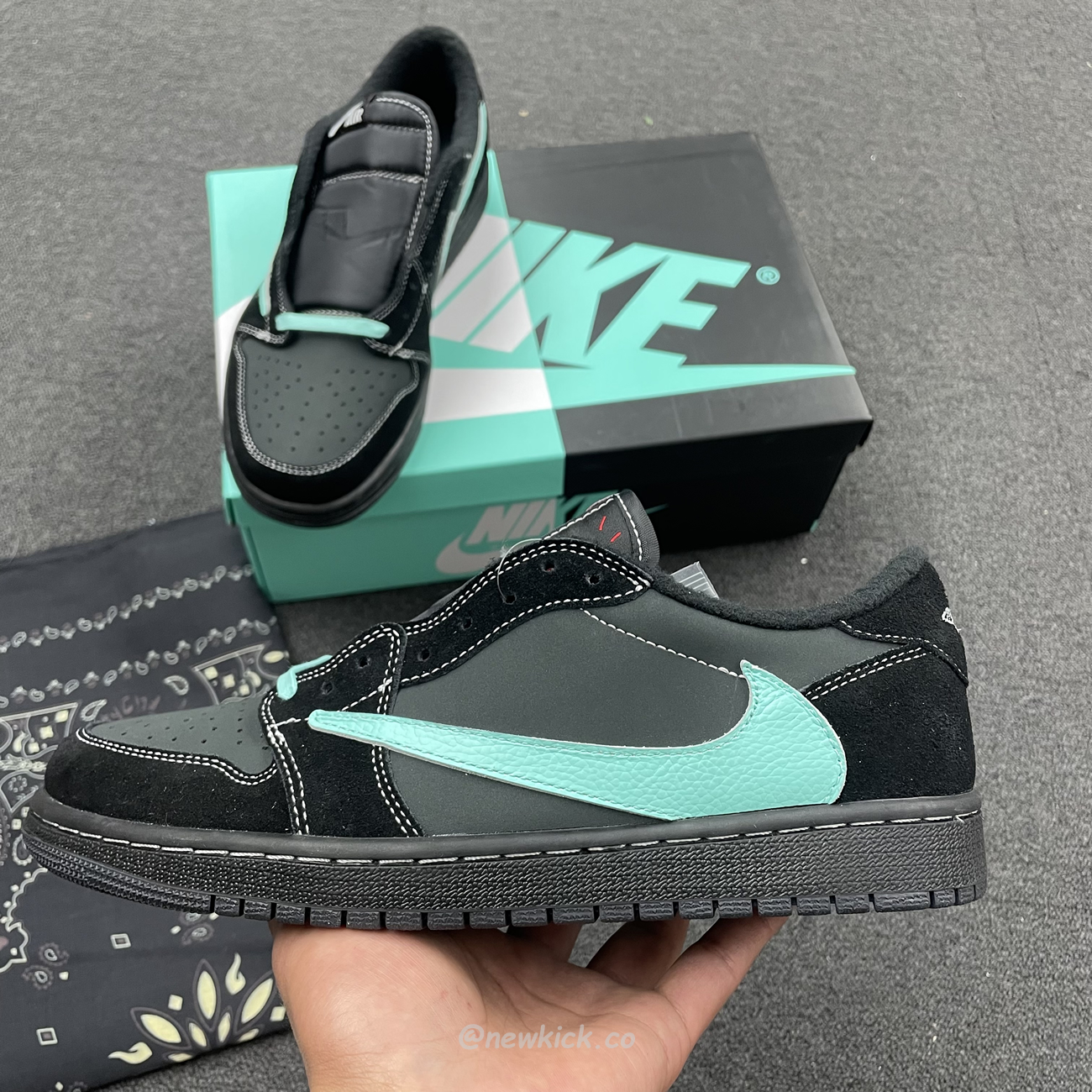 Air Jordan 1 Low Dazzles With Tiffany Cus Travis Dm7866 311 (8) - newkick.app